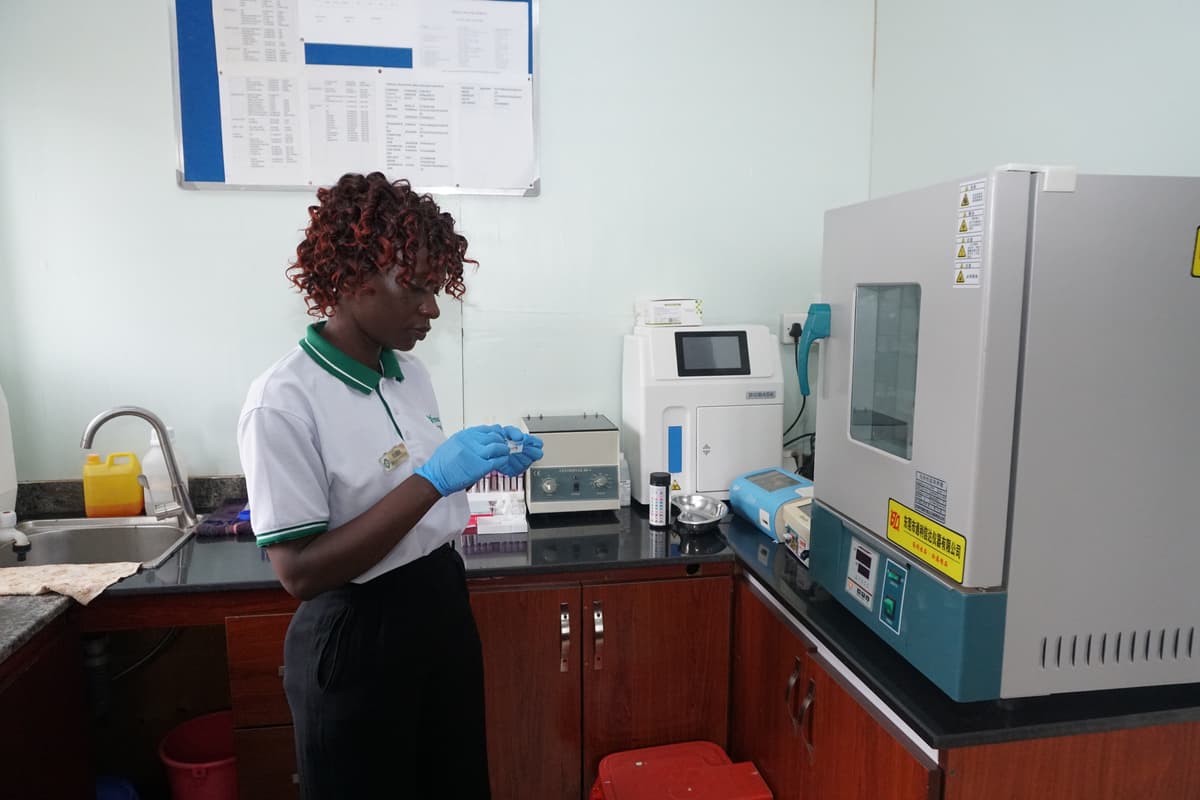Sikyomu Doctors Hospital laboratory